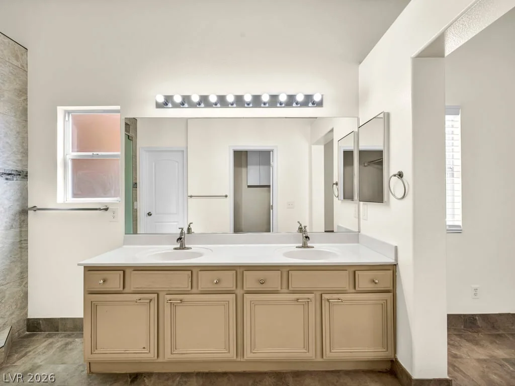 4021 Galisteo, North Las Vegas, NV 89032