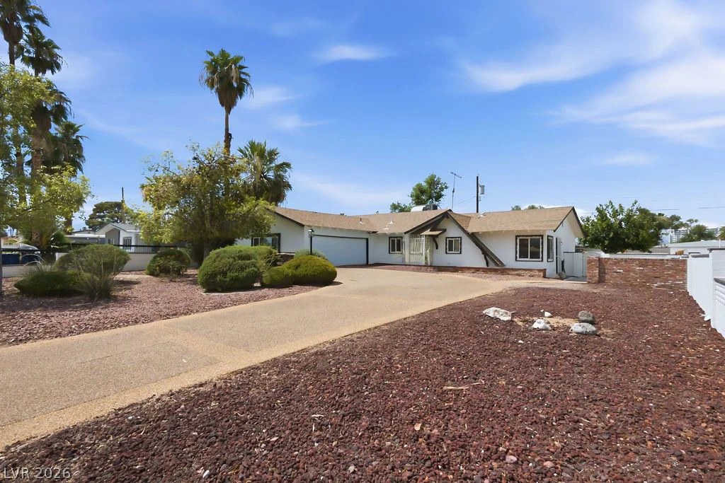 551 Oakey, Las Vegas, NV 89104