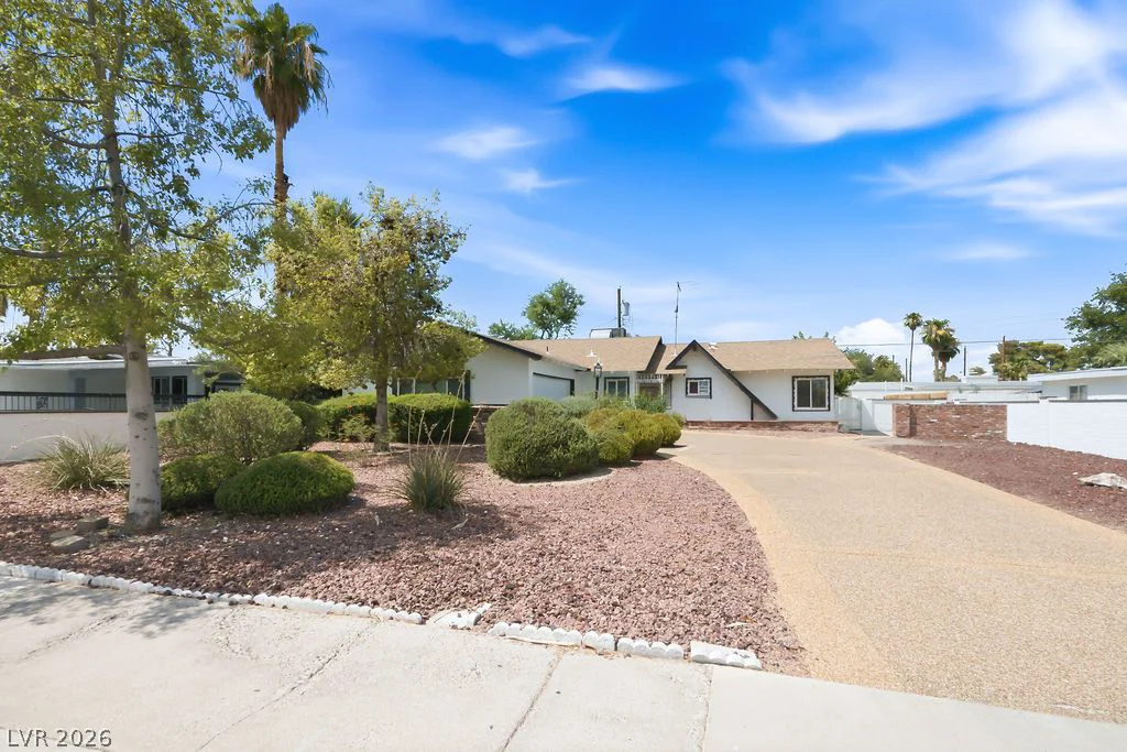 551 Oakey, Las Vegas, NV 89104