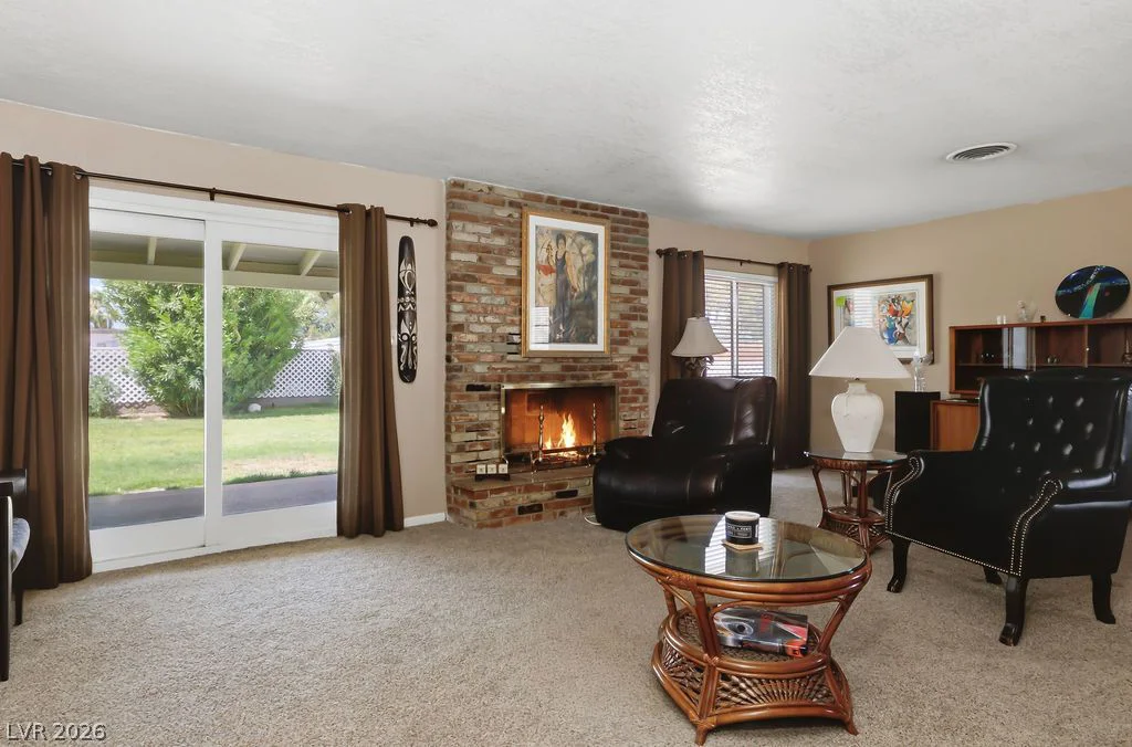 551 Oakey, Las Vegas, NV 89104