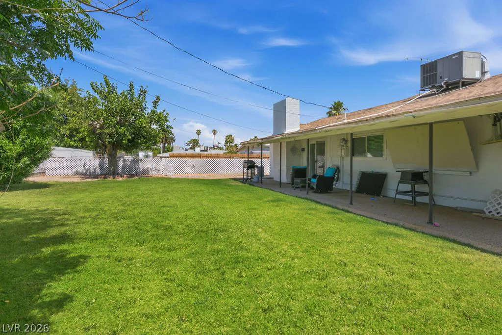 551 Oakey, Las Vegas, NV 89104