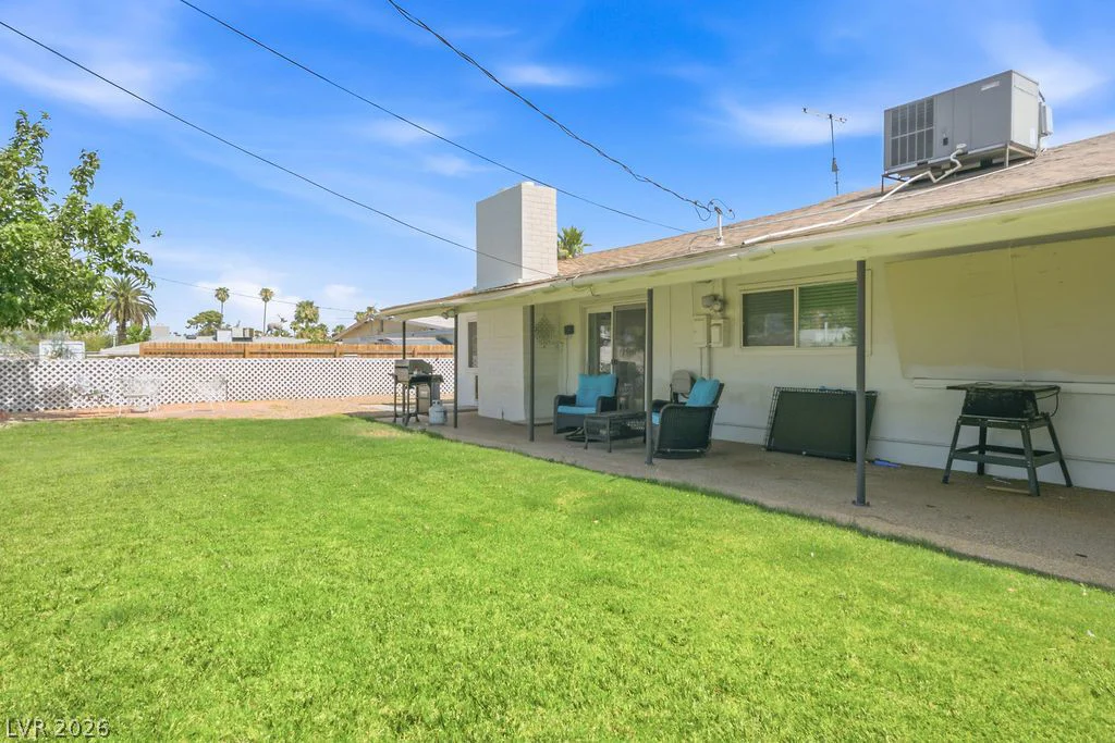 551 Oakey, Las Vegas, NV 89104