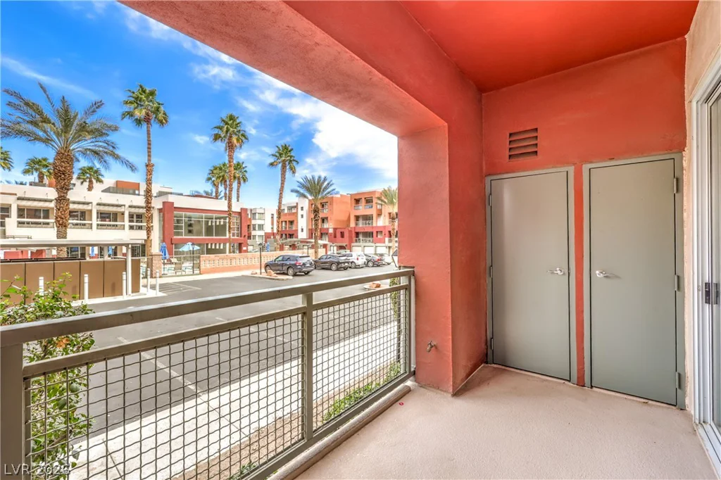 51 Agate, Las Vegas, NV 89123
