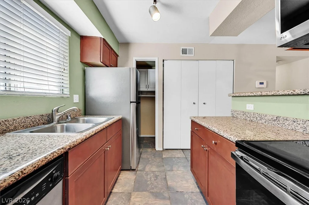 2750 Durango, Las Vegas, NV 89117