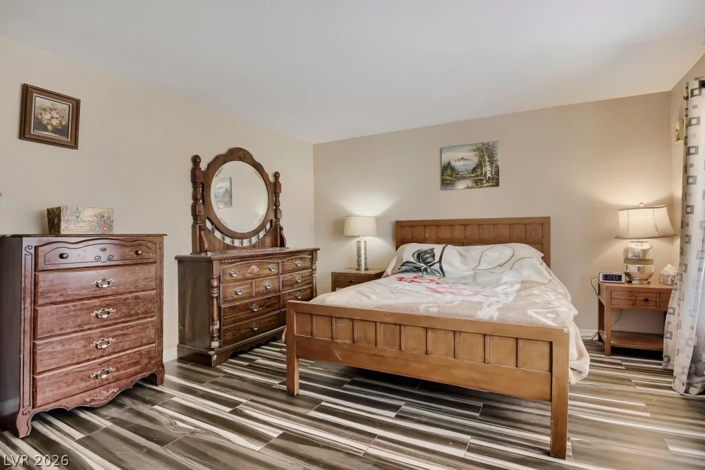 6431 Shining Sand, Las Vegas, NV 89142