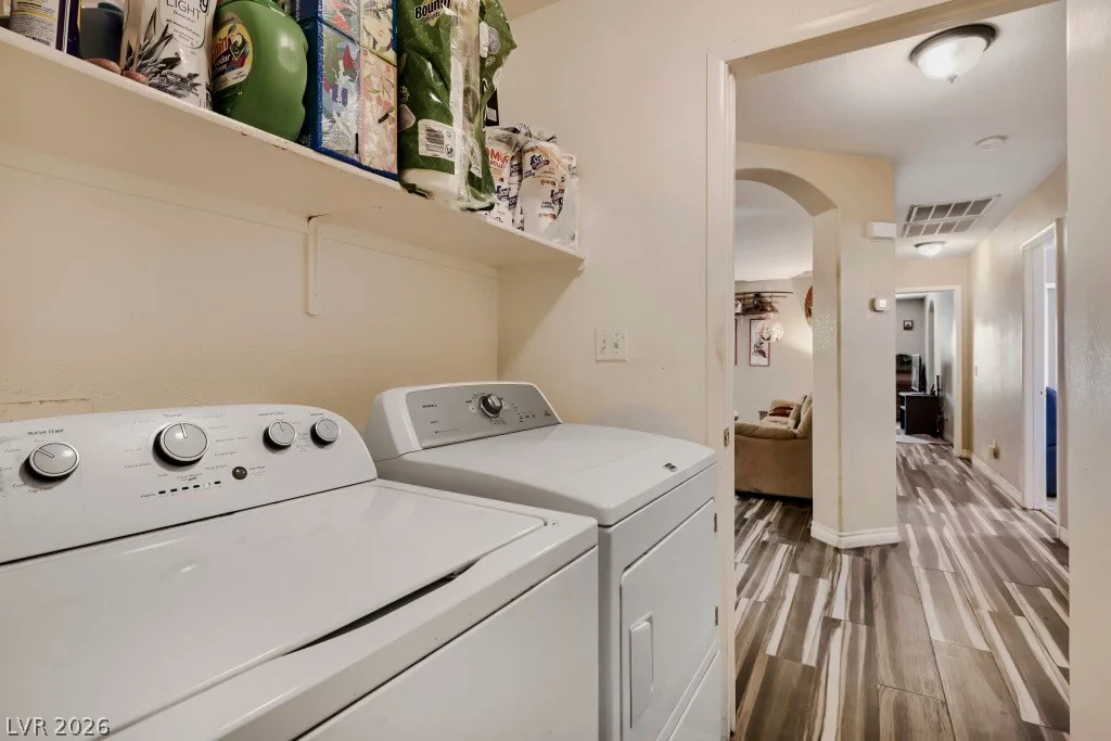 6431 Shining Sand, Las Vegas, NV 89142