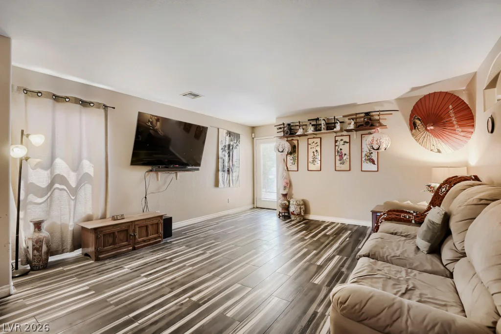 6431 Shining Sand, Las Vegas, NV 89142