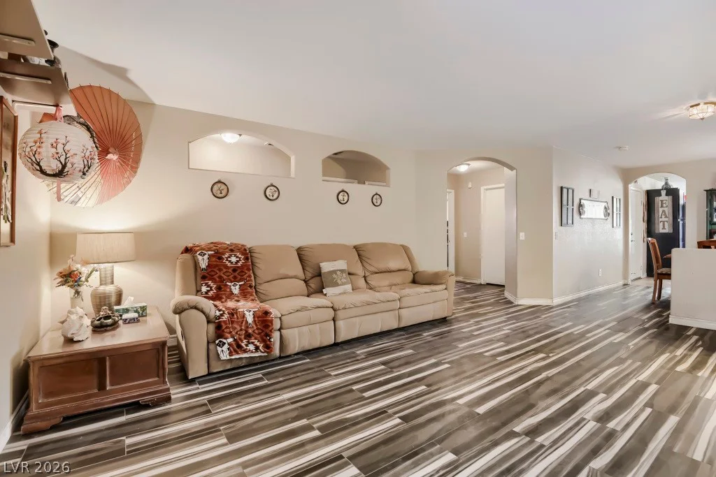 6431 Shining Sand, Las Vegas, NV 89142