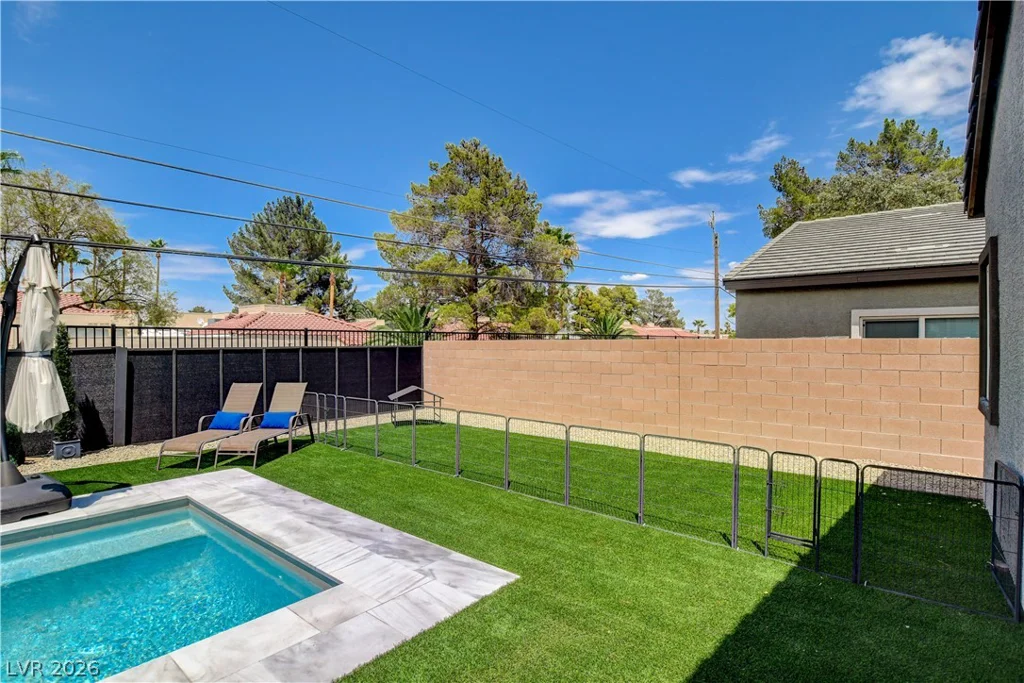 2772 Song Point, Las Vegas, NV 89121