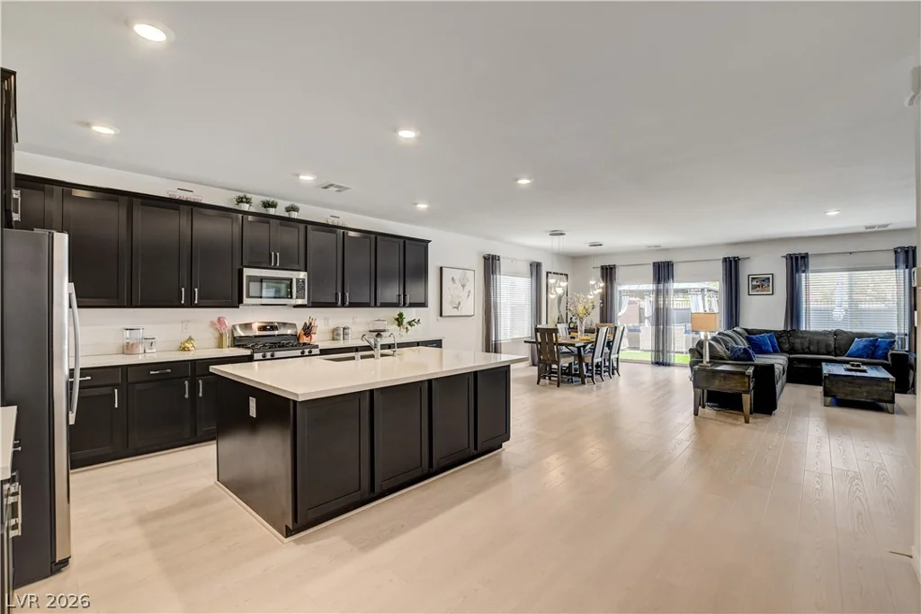 2772 Song Point, Las Vegas, NV 89121