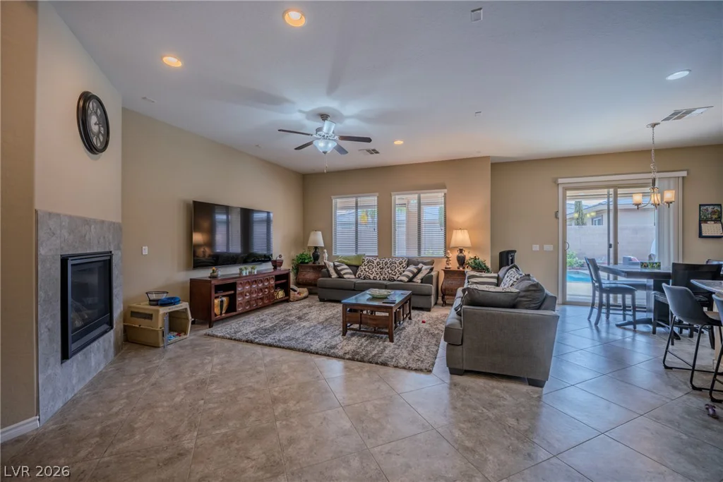 9729 University Ridge, Las Vegas, NV 89149