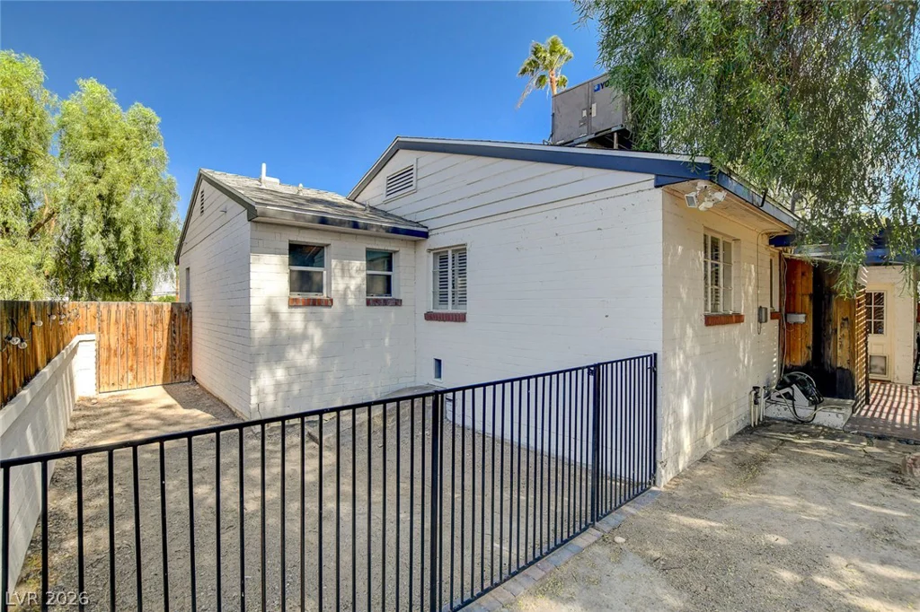 1134 Westwood, Las Vegas, NV 89102