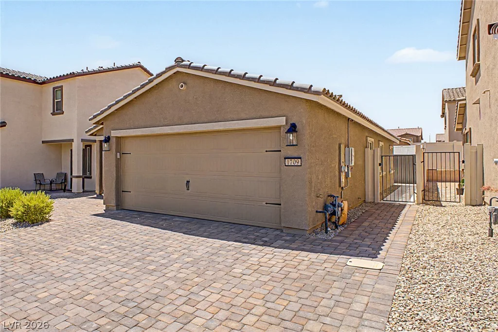 1709 Sandia Rock, North Las Vegas, NV 89032