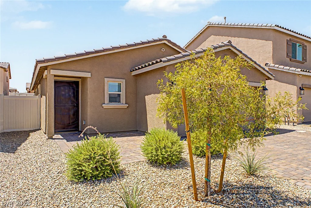 1709 Sandia Rock, North Las Vegas, NV 89032
