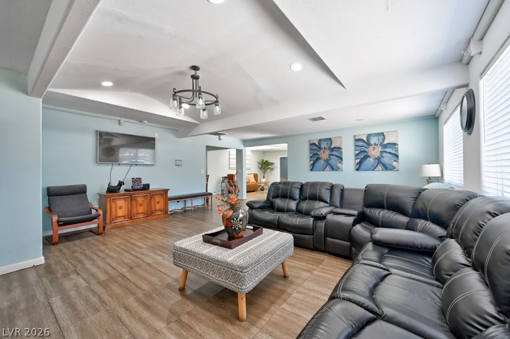 706 Lacy, Las Vegas, NV 89107
