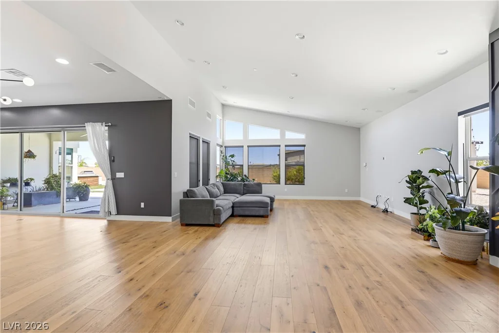 8380 Mojave Creek, Las Vegas, NV 89113
