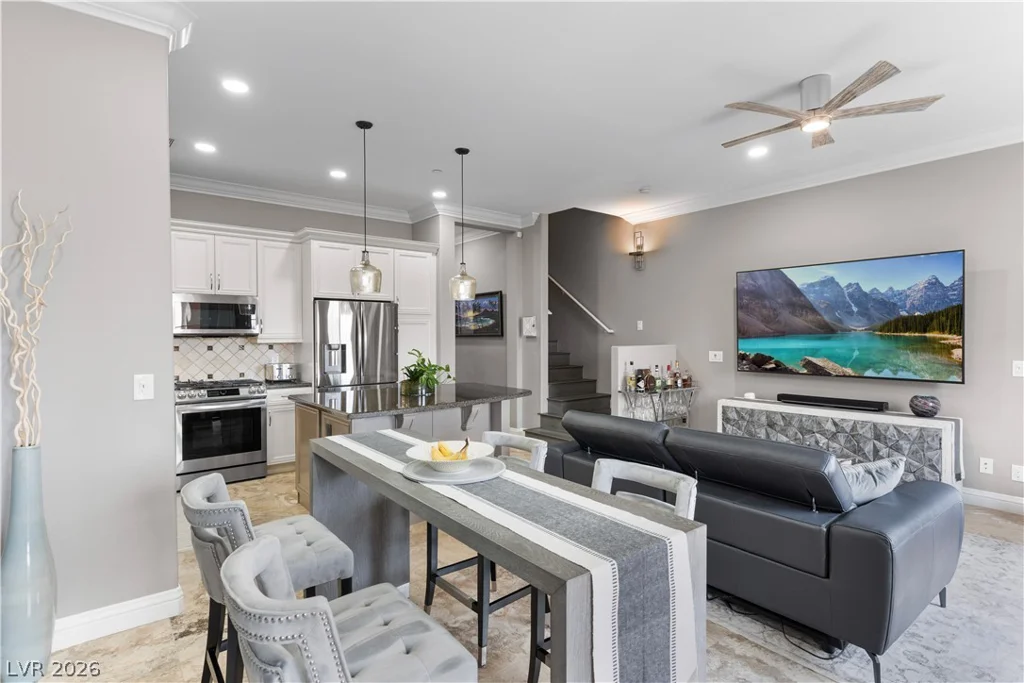 6 VIA VASARI, Henderson, NV 89011