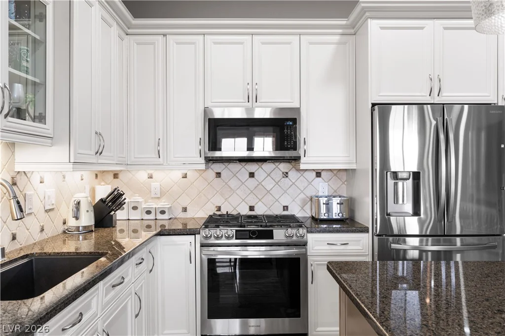 6 VIA VASARI, Henderson, NV 89011