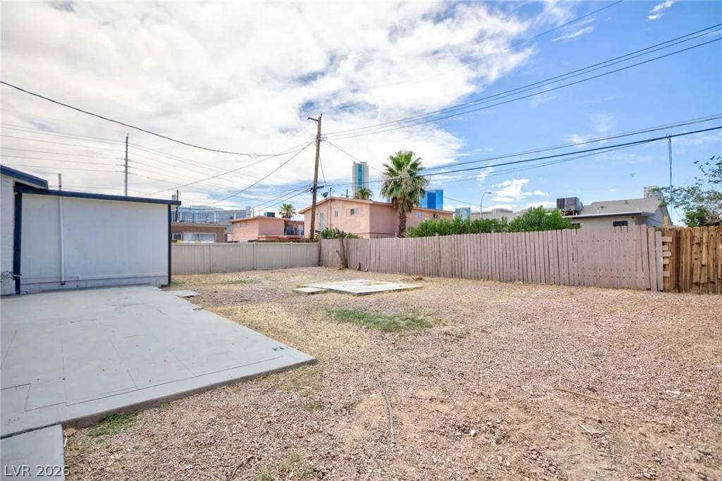 2312 Beverly, Las Vegas, NV 89104