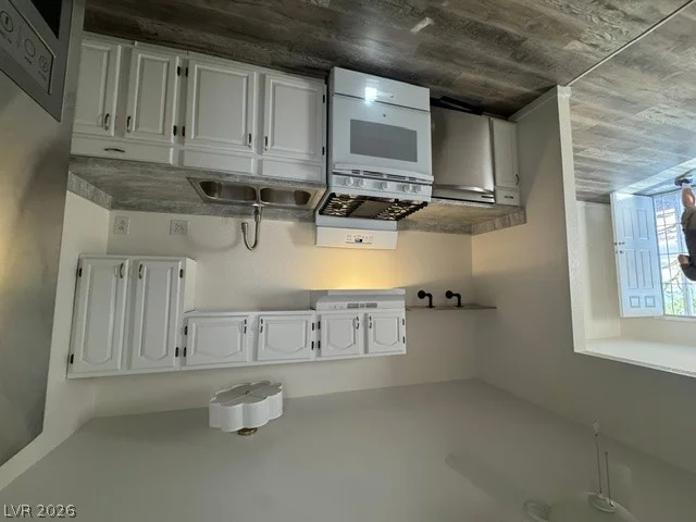 242 Kansas, Henderson, NV 89015