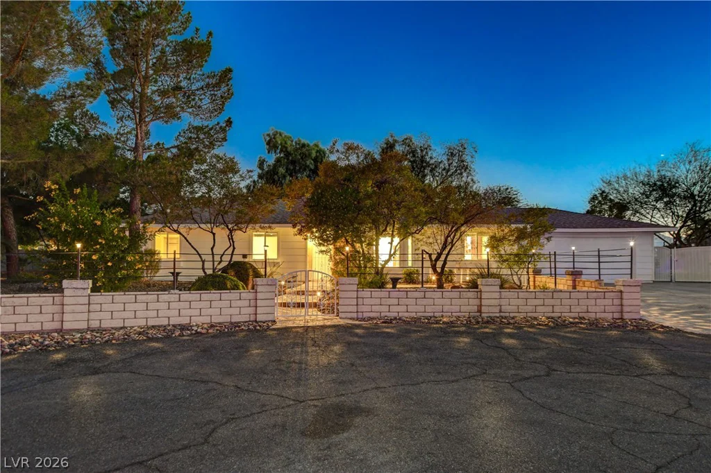 7631 Bermuda, Las Vegas, NV 89123
