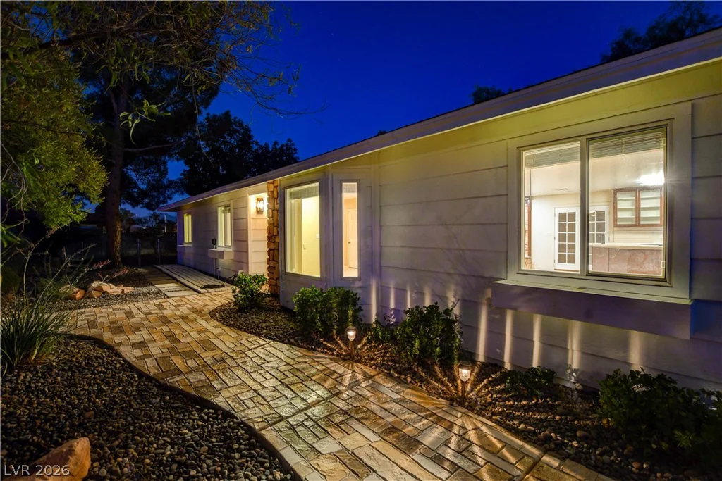 7631 Bermuda, Las Vegas, NV 89123
