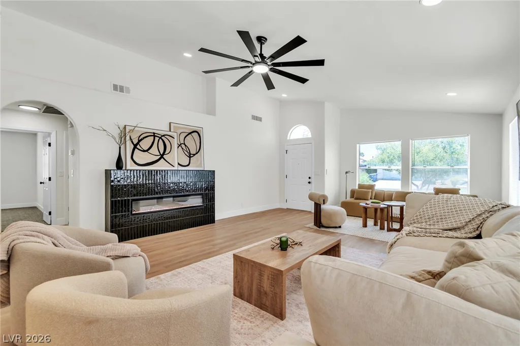 8220 Mt Brodie, Las Vegas, NV 89145