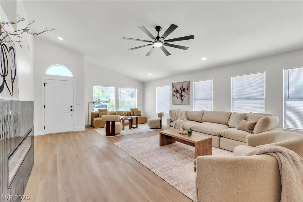 8220 Mt Brodie, Las Vegas, NV 89145