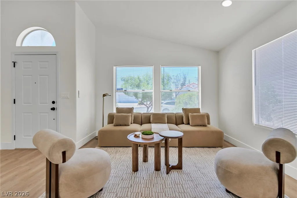 8220 Mt Brodie, Las Vegas, NV 89145