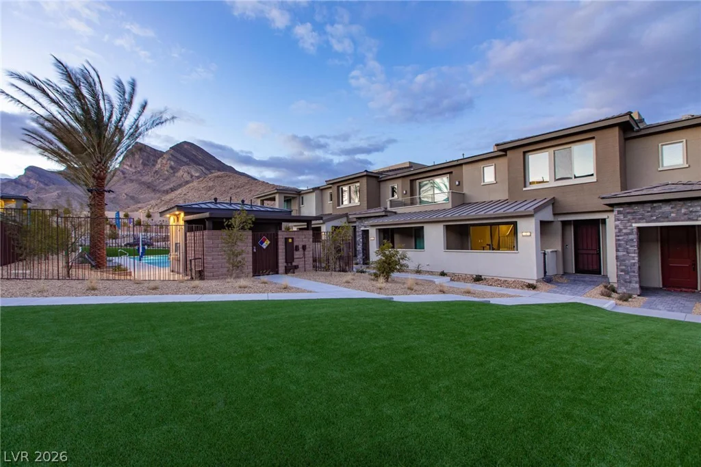 11439 Peak Landing, Las Vegas, NV 89138