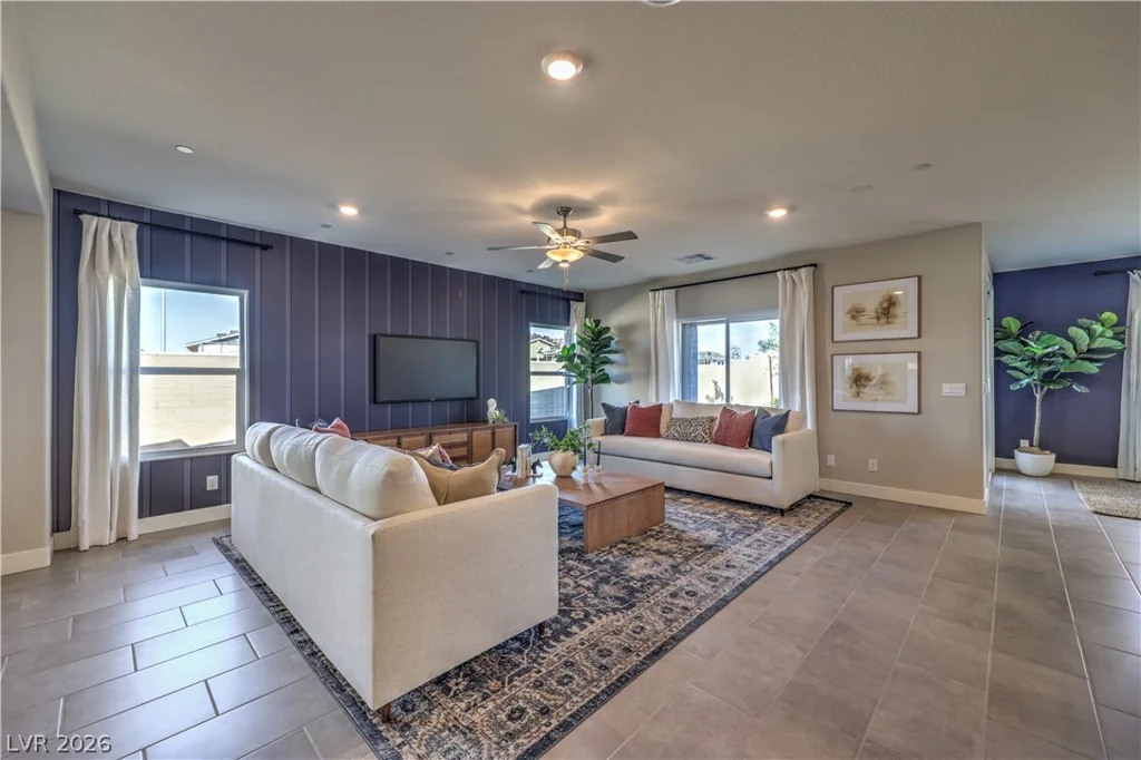 1000 Gentle Swan, Henderson, NV 89011