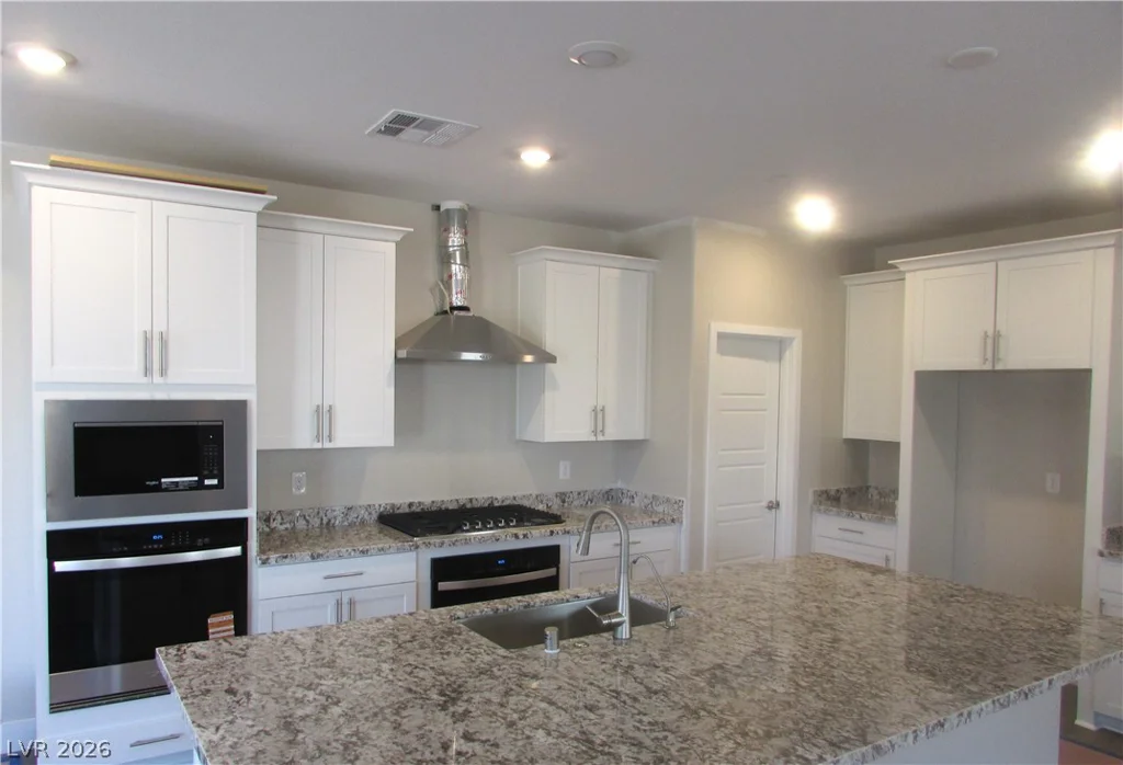 1000 Gentle Swan, Henderson, NV 89011