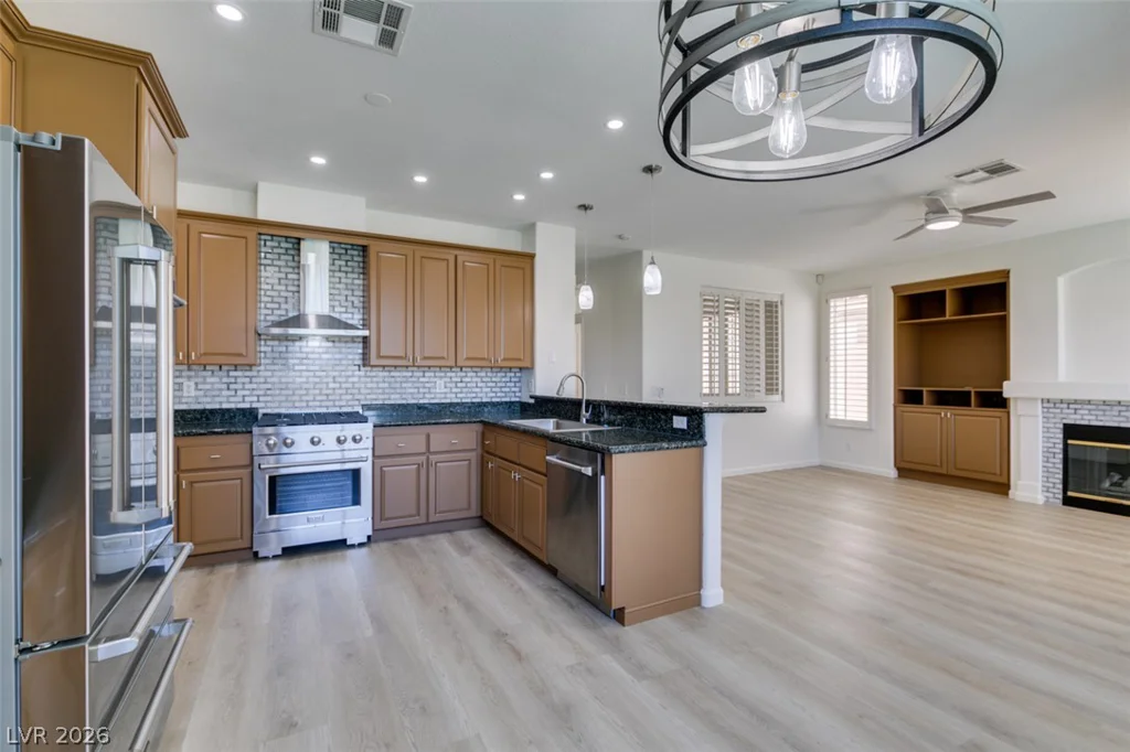 7836 Silver Plateau, Las Vegas, NV 89128
