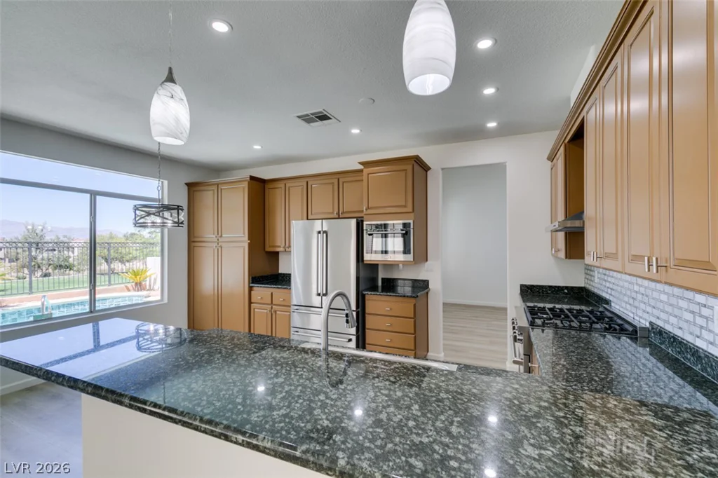 7836 Silver Plateau, Las Vegas, NV 89128