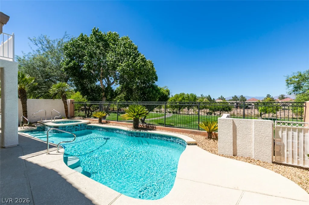 7836 Silver Plateau, Las Vegas, NV 89128