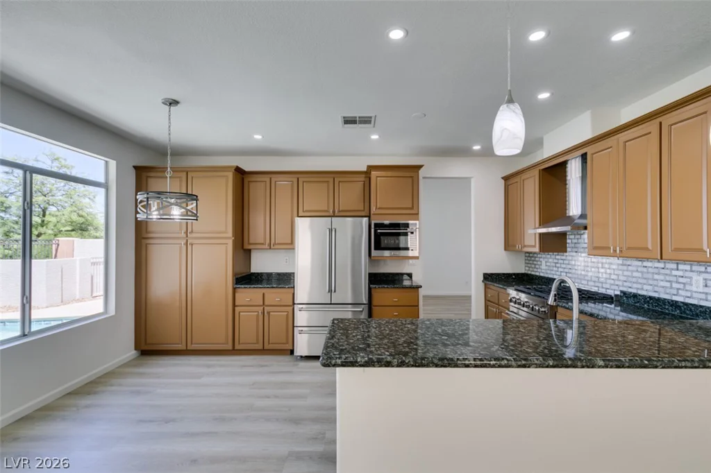 7836 Silver Plateau, Las Vegas, NV 89128