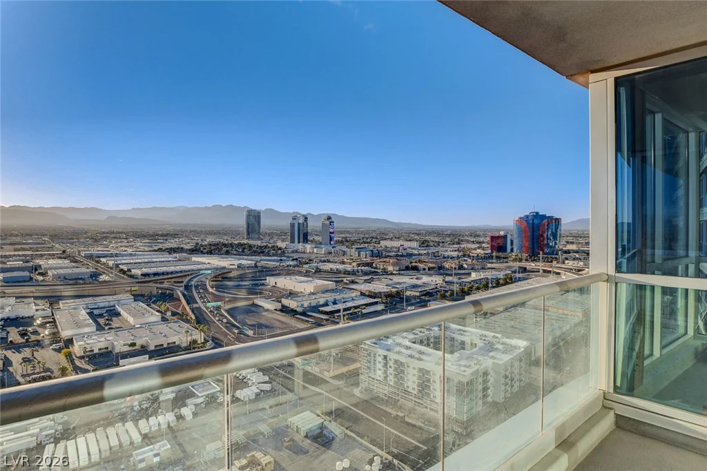4575 Dean Martin, Las Vegas, NV 89103