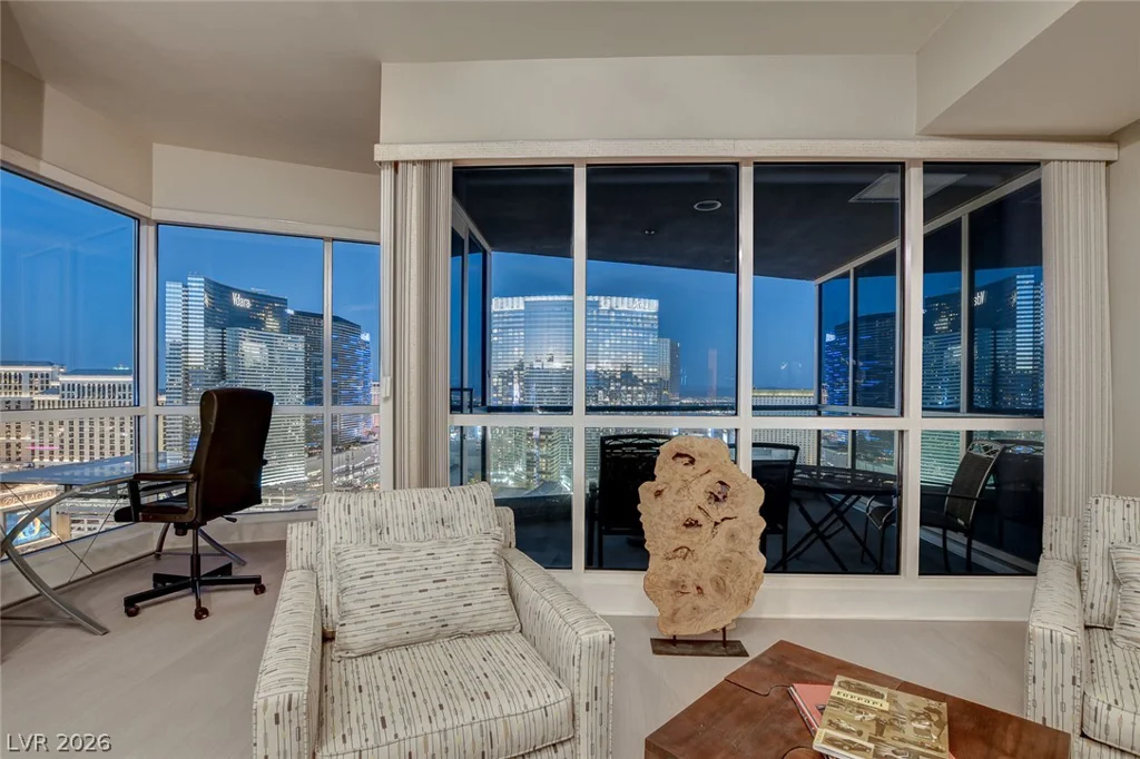 4575 Dean Martin, Las Vegas, NV 89103