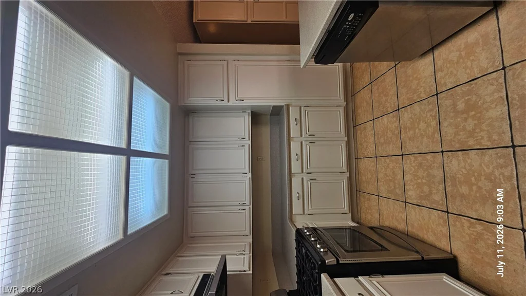 3205 Shallow Point, Las Vegas, NV 89117