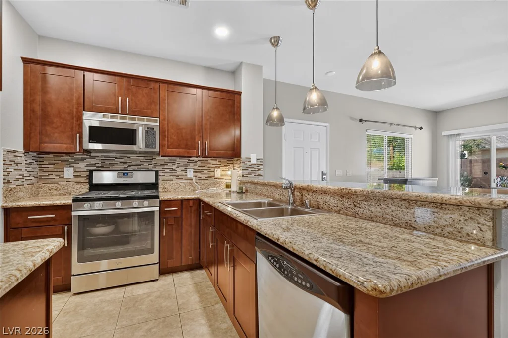 8688 Tomnitz, Las Vegas, NV 89178