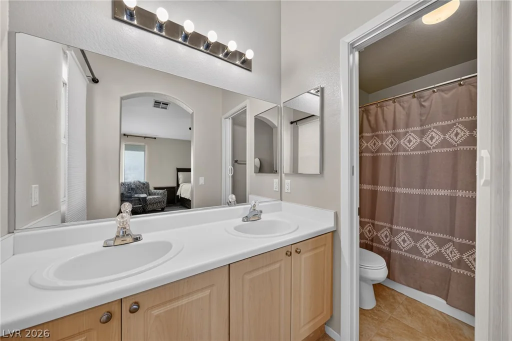 8688 Tomnitz, Las Vegas, NV 89178