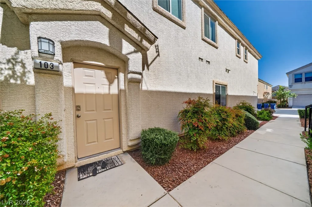 8688 Tomnitz, Las Vegas, NV 89178