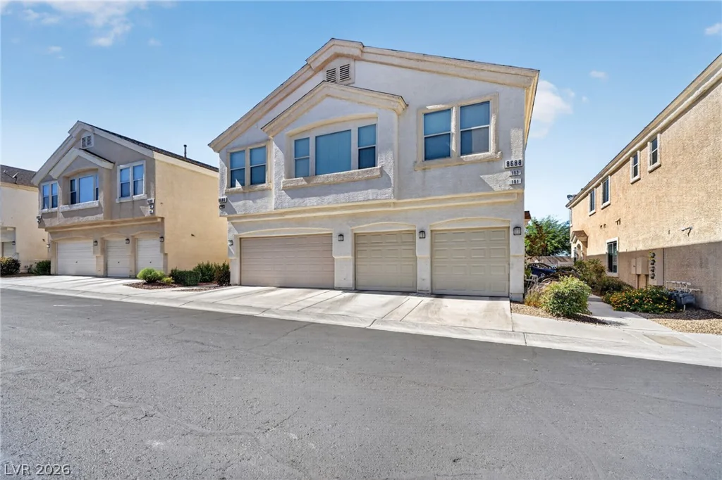 8688 Tomnitz, Las Vegas, NV 89178