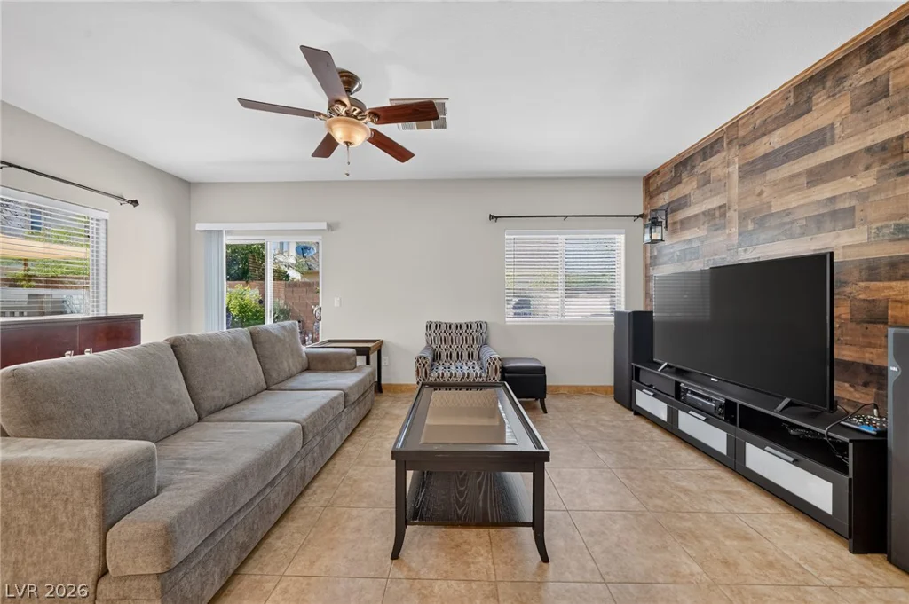 8688 Tomnitz, Las Vegas, NV 89178