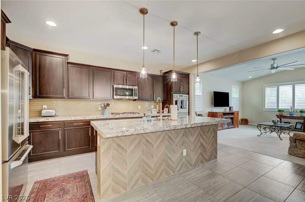 5880 Glory Heights, Las Vegas, NV 89135