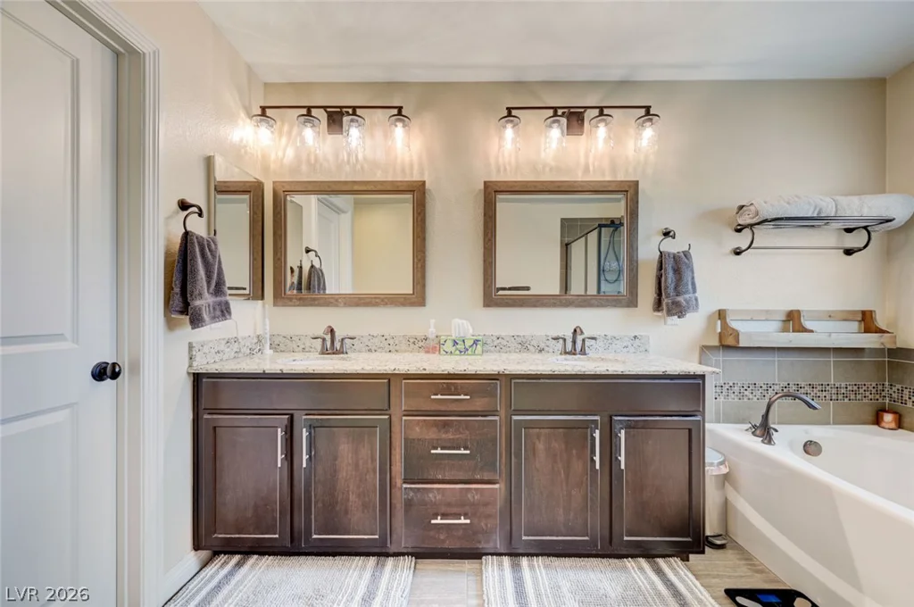5880 Glory Heights, Las Vegas, NV 89135