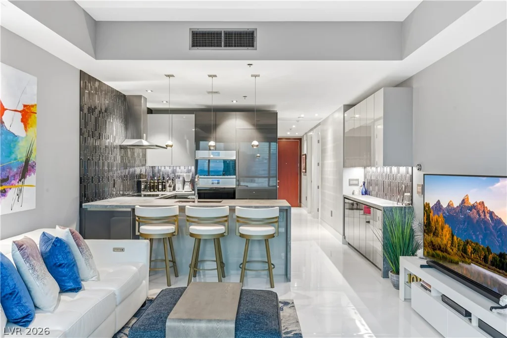 4575 Dean Martin, Las Vegas, NV 89103