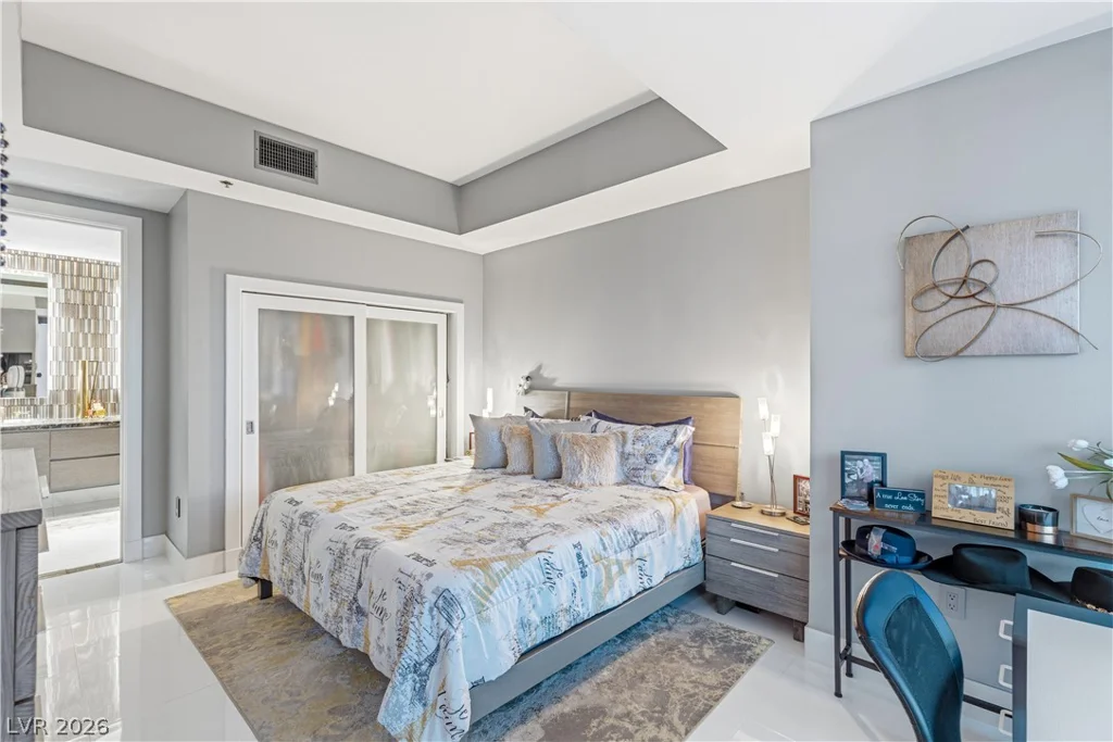 4575 Dean Martin, Las Vegas, NV 89103