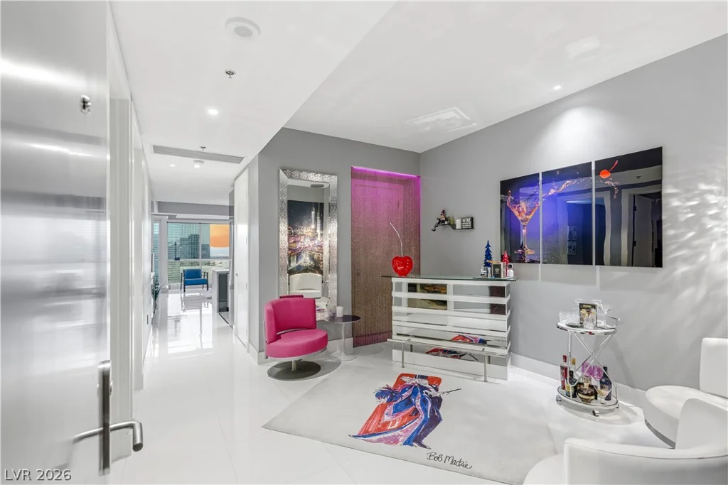 4575 Dean Martin, Las Vegas, NV 89103