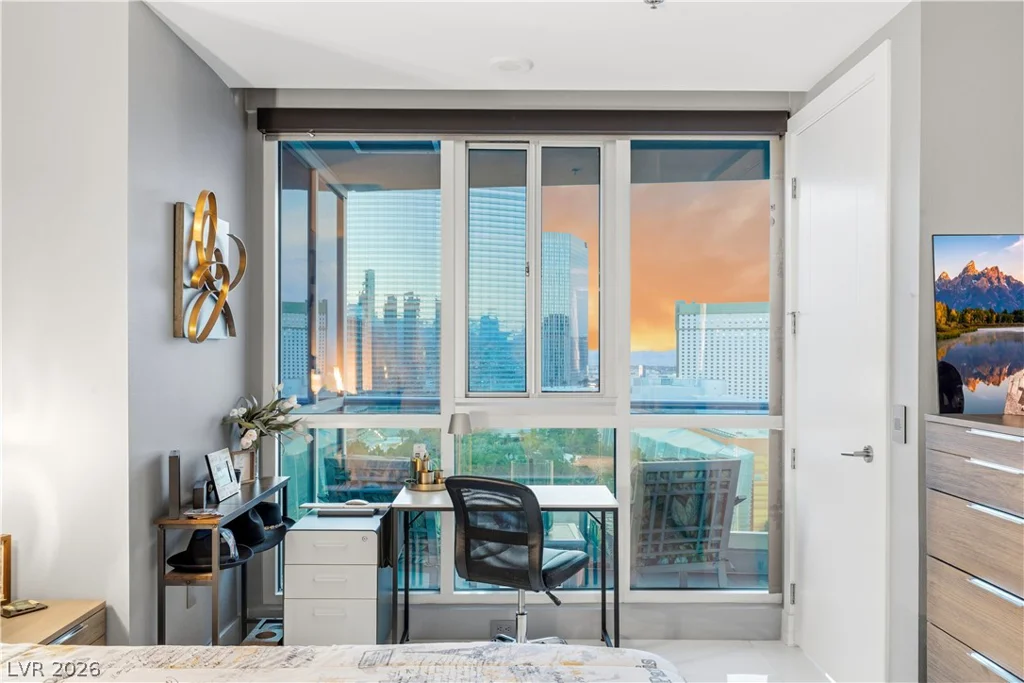 4575 Dean Martin, Las Vegas, NV 89103